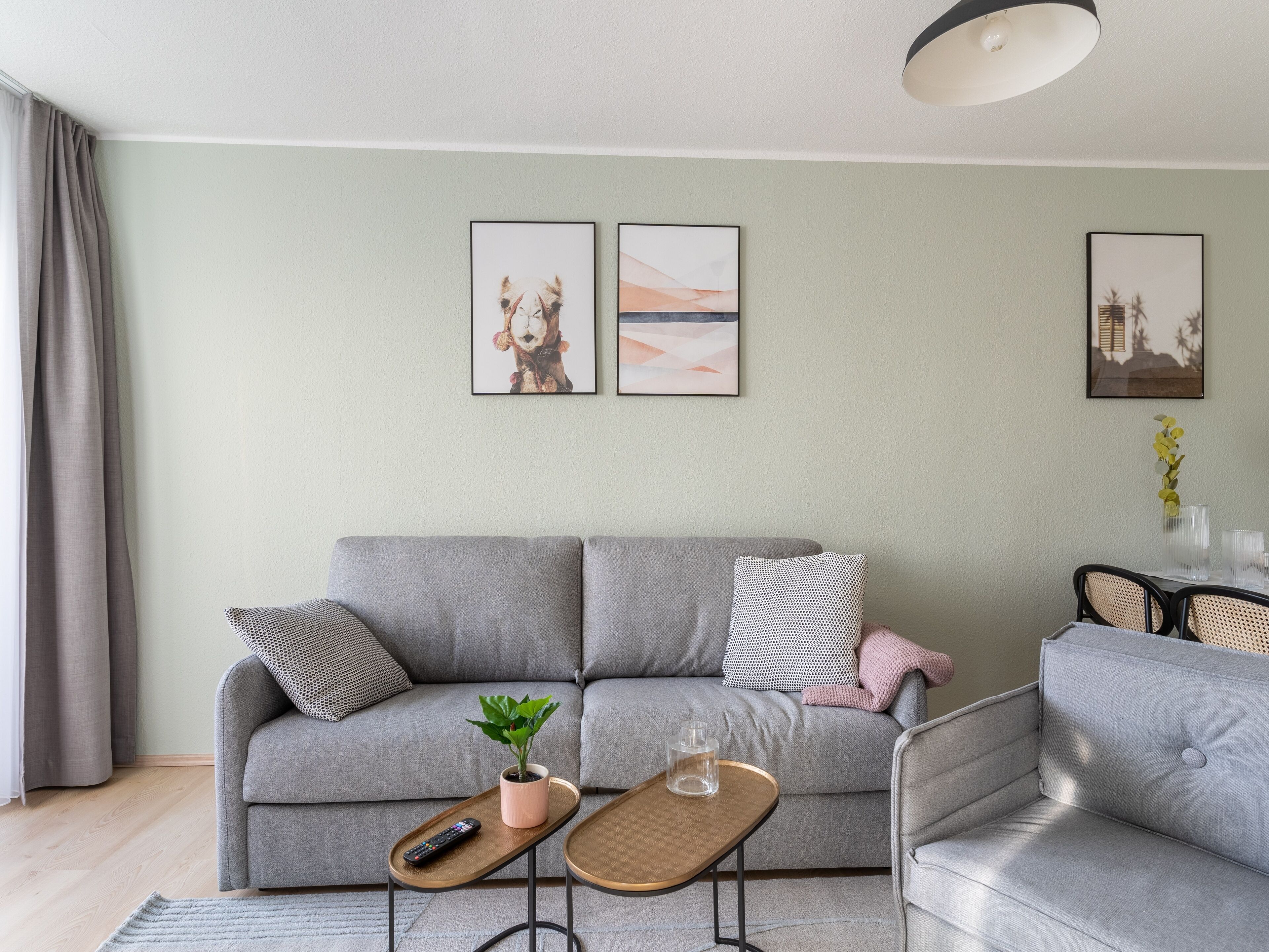 公寓, 多张床 (Magdeburg Breiter Weg | Two-Bedroom S) | 起居区 | 50-英寸纯平电视 （配备有线频道）、智能电视