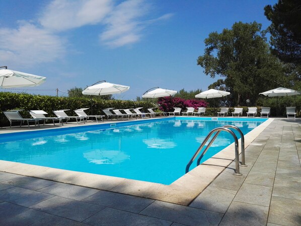 Seasonal outdoor pool