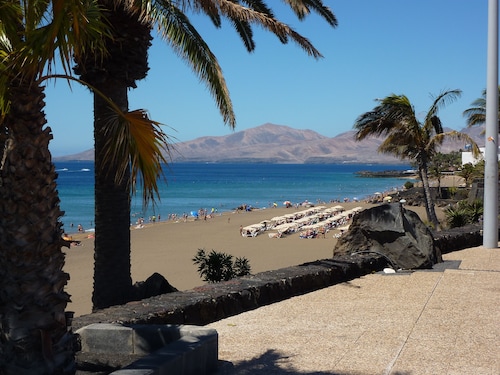 Beautiful apartment with stunning views and communal pool