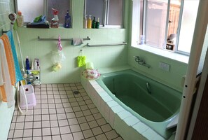 Japanese Style Room | Bathroom