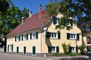 Front of property - Gasthaus Warteck (Muellheim)