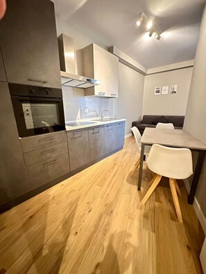 Apartment | Private kitchen - Hermoso Housing (Alessandria)
