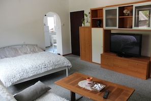 2 slaapkamers, een strijkplank/strijkijzer, wifi, beddengoed