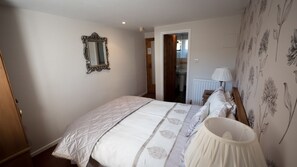 Classic Double Room, 1 Double Bed | Iron/ironing board, free WiFi, bed sheets - The Old Corn Mill (Kendal)