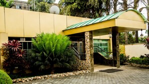 Property entrance - Georgetown Hotel (Lagos)