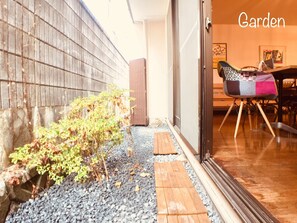 屋外ダイニングエリア