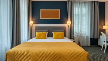 Superior Quadruple Room, Air conditioning | Desk, laptop workspace, blackout drapes, soundproofing