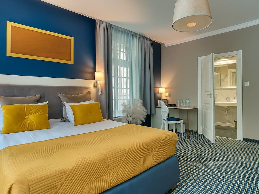 Superior Quadruple Room, Air conditioning | Desk, laptop workspace, blackout drapes, soundproofing