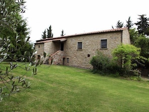 Fachada da propriedade