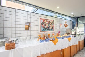 Tägliches inbegriffenes Frühstücksbuffet