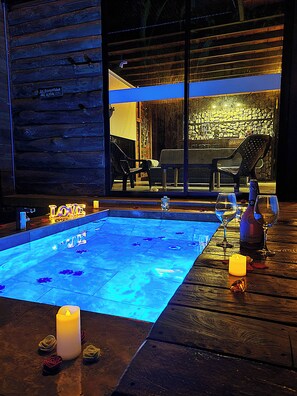 Superior Chalet, Bathtub, Garden View | Private spa tub