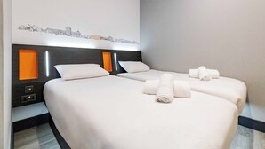 Tomannsrom – standard, 2 enkeltsenger, ingen vinduer