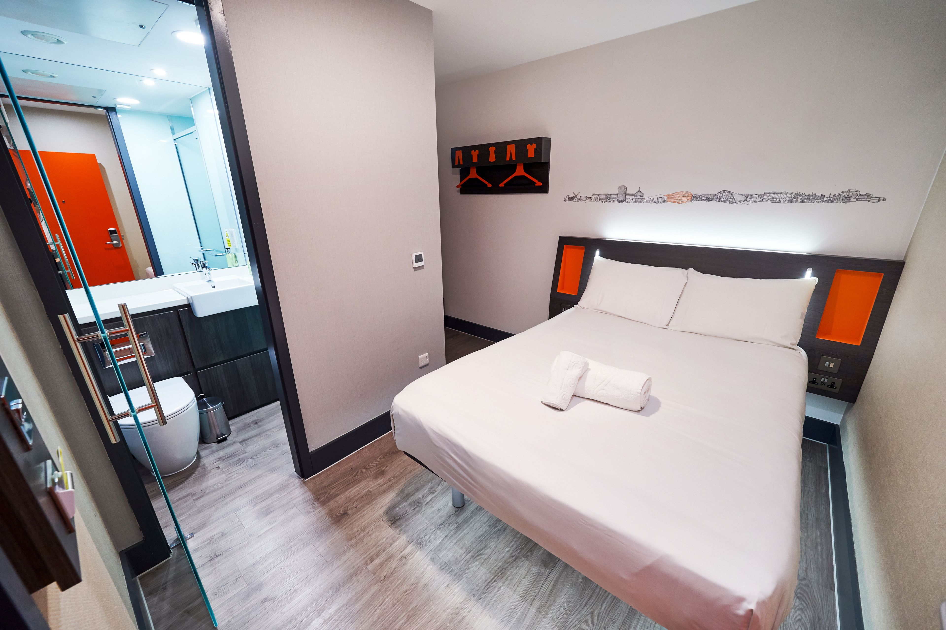 Photo - easyHotel Milton Keynes