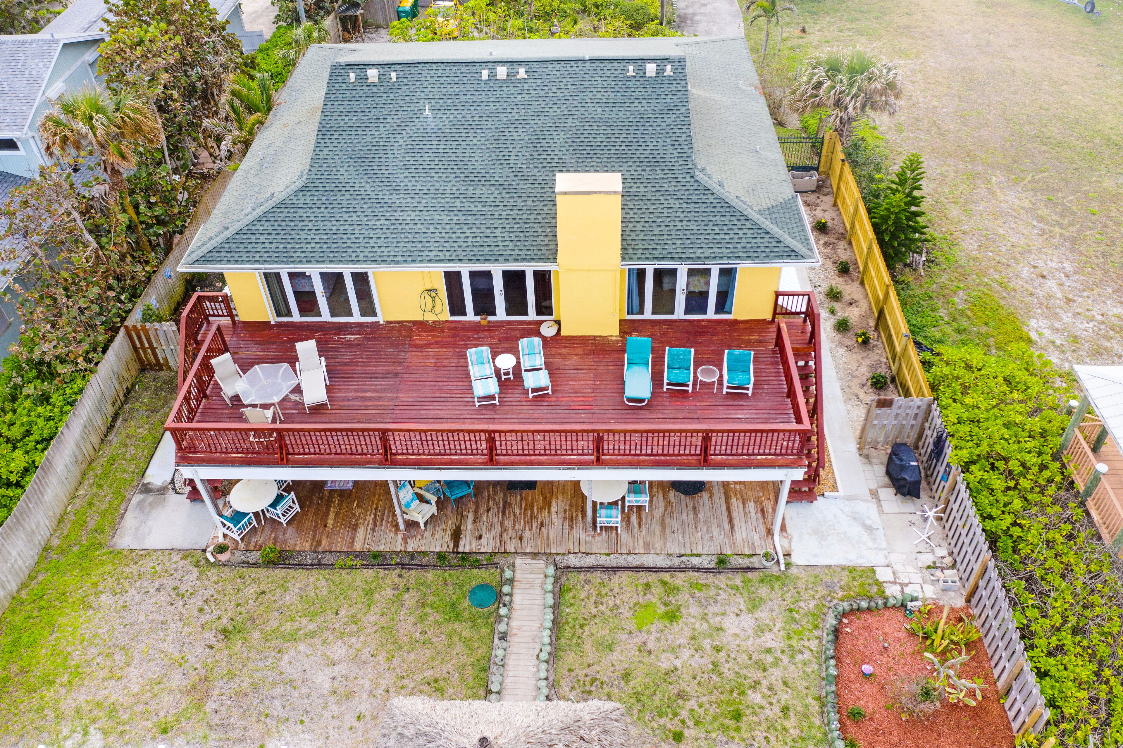Floridana Beachfront Townhouse North Unit