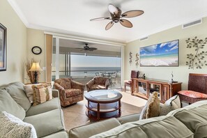 Immagine non classificata, 3 di 43, pulsante