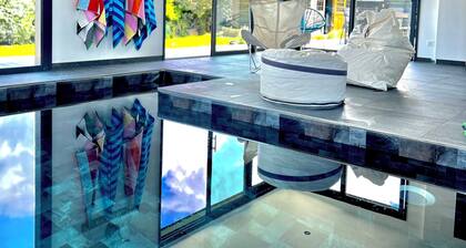 House 8 / 10pers 200 m from the beach, jacuzzi