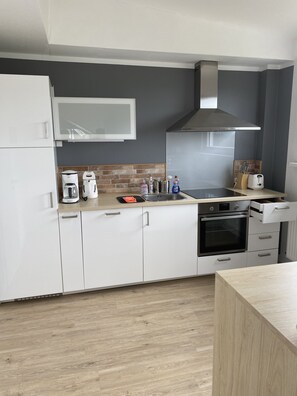 Fridge, microwave, oven, stovetop - Large and spacious for max. 6 guests with great views (St. Andreasberg)