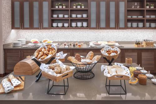 Petit déjeuner buffet compris tous les jours