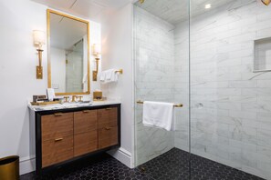 Room, 1 King Bed, City View | Bathroom | Shower, hair dryer, bathrobes, towels