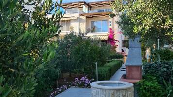 Área de parrilladas y picnic