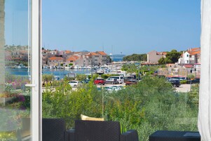 Apartamento superior, vista para o mar | Vista para praia/oceano