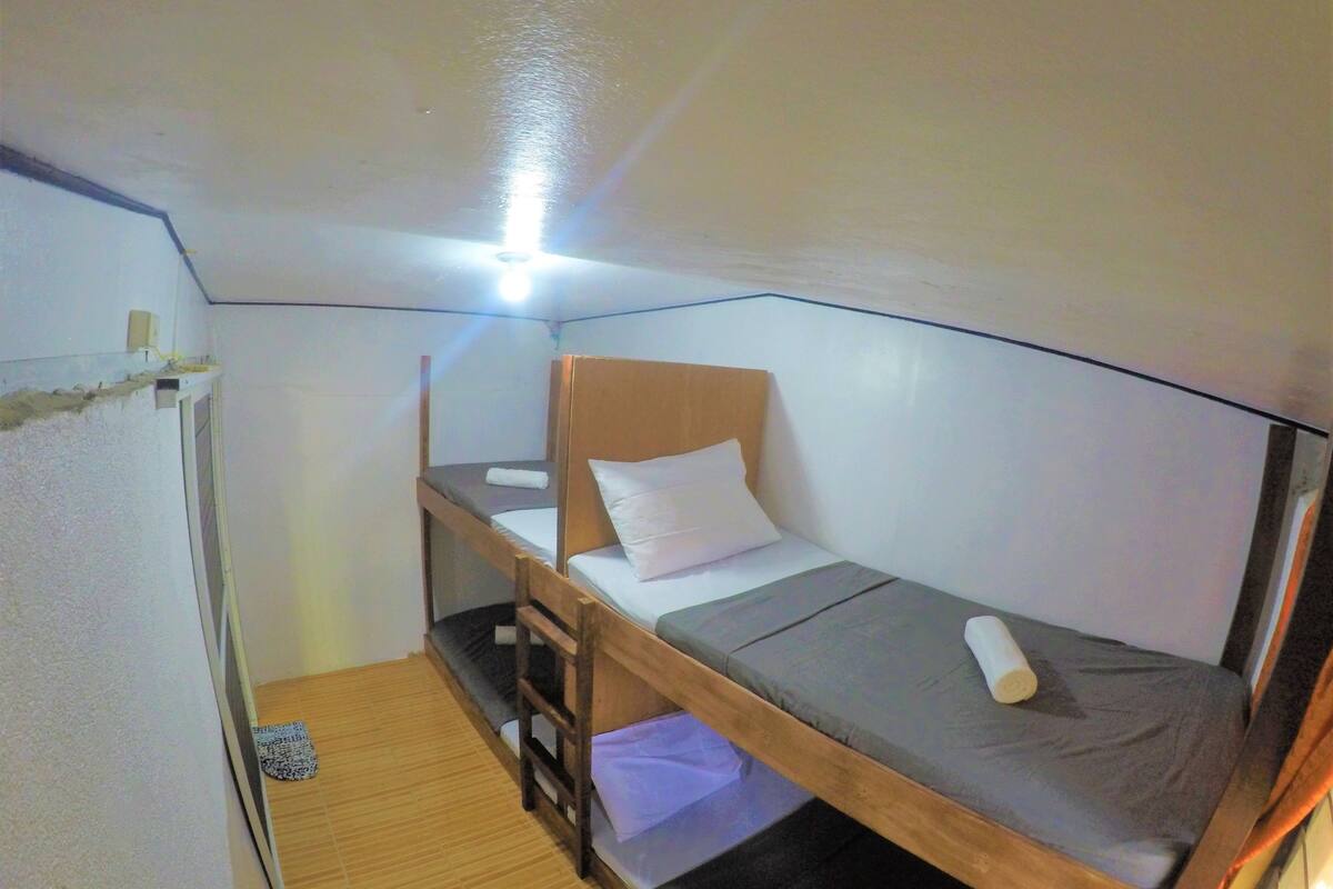Rollaway beds, free WiFi, bed sheets, wheelchair access
