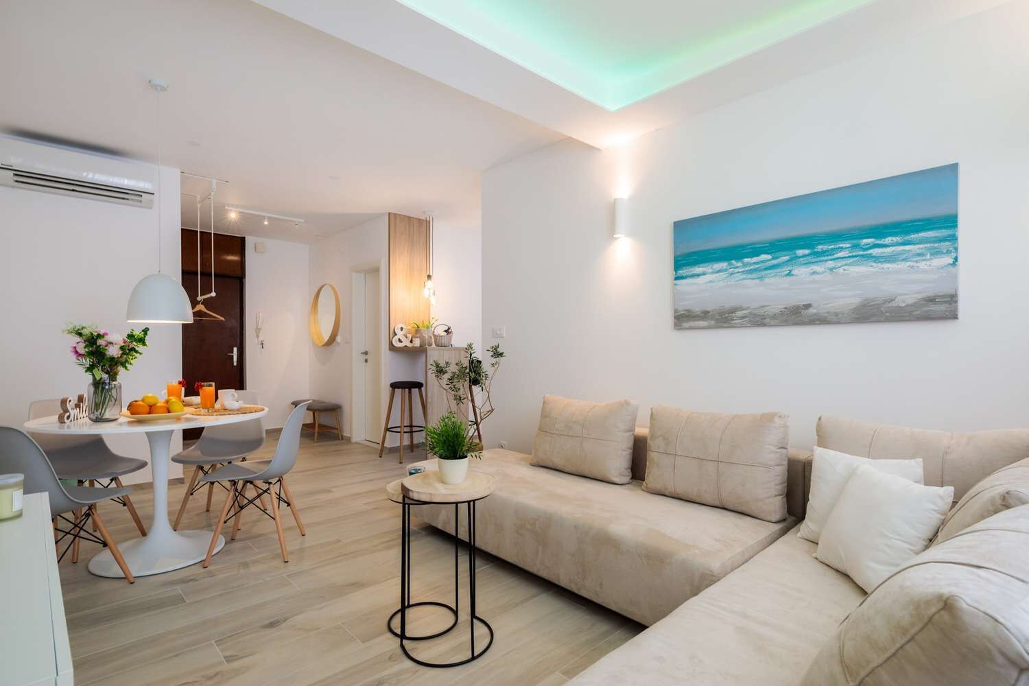 Télévision, chaîne hi-fi