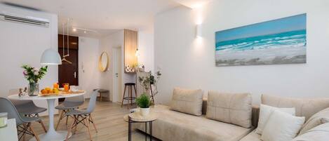 Fernseher, Stereoanlage