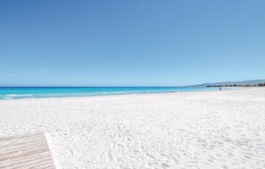 Platja a a prop
