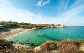 Platja a a prop