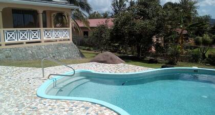 Ray Choc Bay Lodge