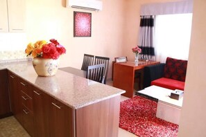 Appartamento, 1 camera da letto | Area soggiorno | TV LCD