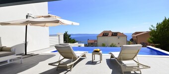 Villa Ninona with Heated Pool I