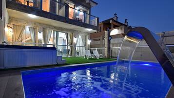 Front of property - evening/night
