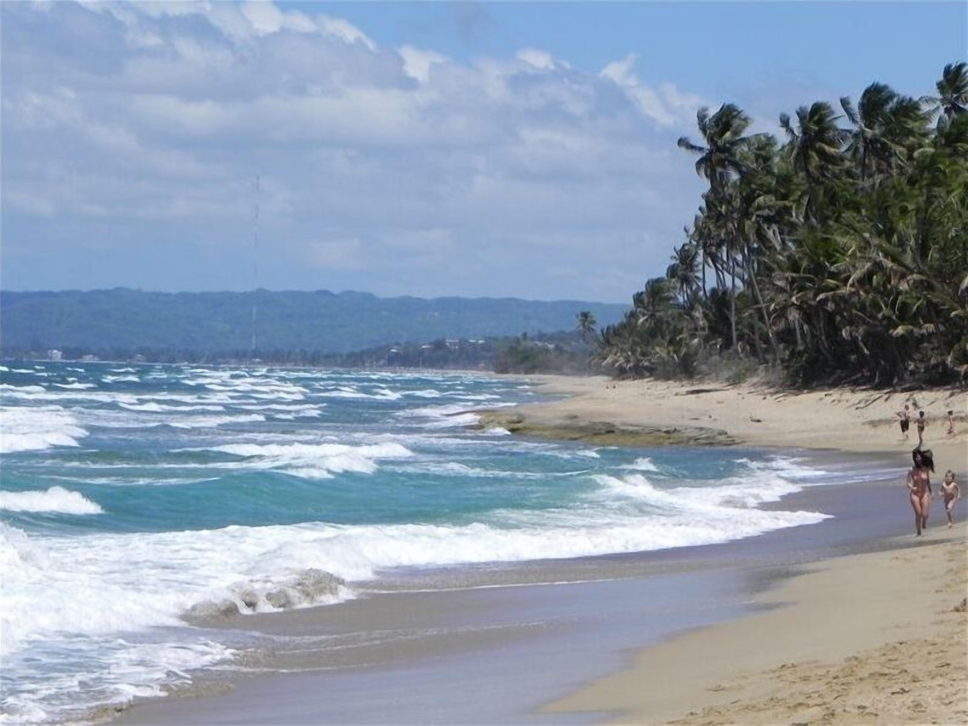 Sandy Beach, at the Bottom of the Hill.  Great for Beach for Surfing or Relaxing