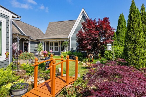 Tiger Lover's Dream Cottage