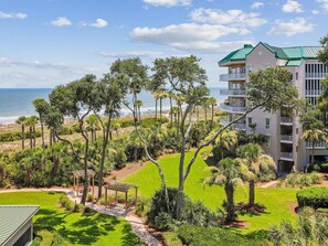 Property grounds - 5403 Hampton Place ~ Updated 4th Floor Villa with Ocean Views in Palmetto Dunes (Hilton Head Island)