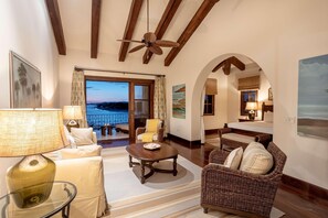 Premium bedding, in-room safe, individually decorated, blackout drapes - Rancho Santana (Tola)