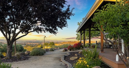 4.5 Acre Secluded Ranch w/ Panoramic Views • Fire Pit | Olive Ranch by AvantStay