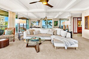 Smart TV, DVD player, books - Whaler on Kaanapali Beach Oceanfront Corner Luxury 2 Bdrm w/ wrap around lanai!! (Lahaina)