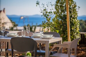Outdoor dining - Luxury Villa Romeo with Heated Pool (Milna)