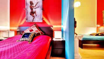 3 bedrooms, in-room safe, desk, iron/ironing board