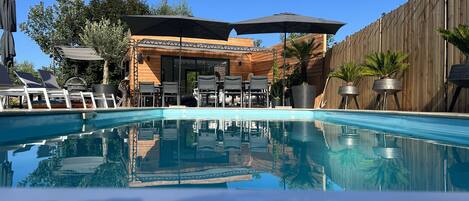 Piscine extérieure, piscine chauffée