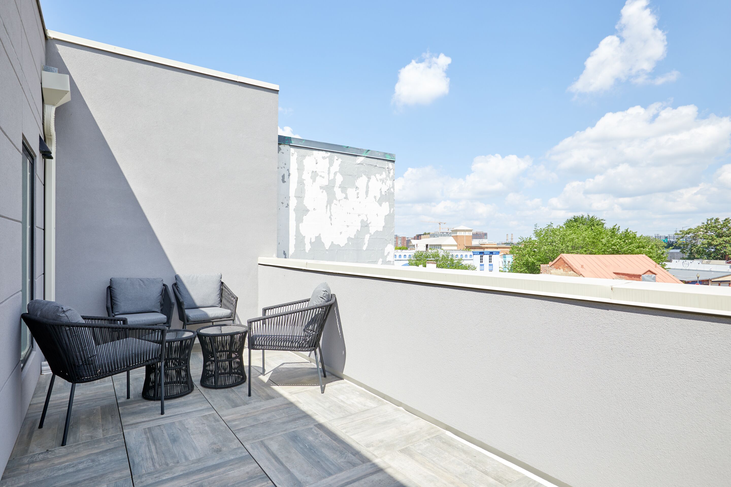 Photo - Sonder Callisto