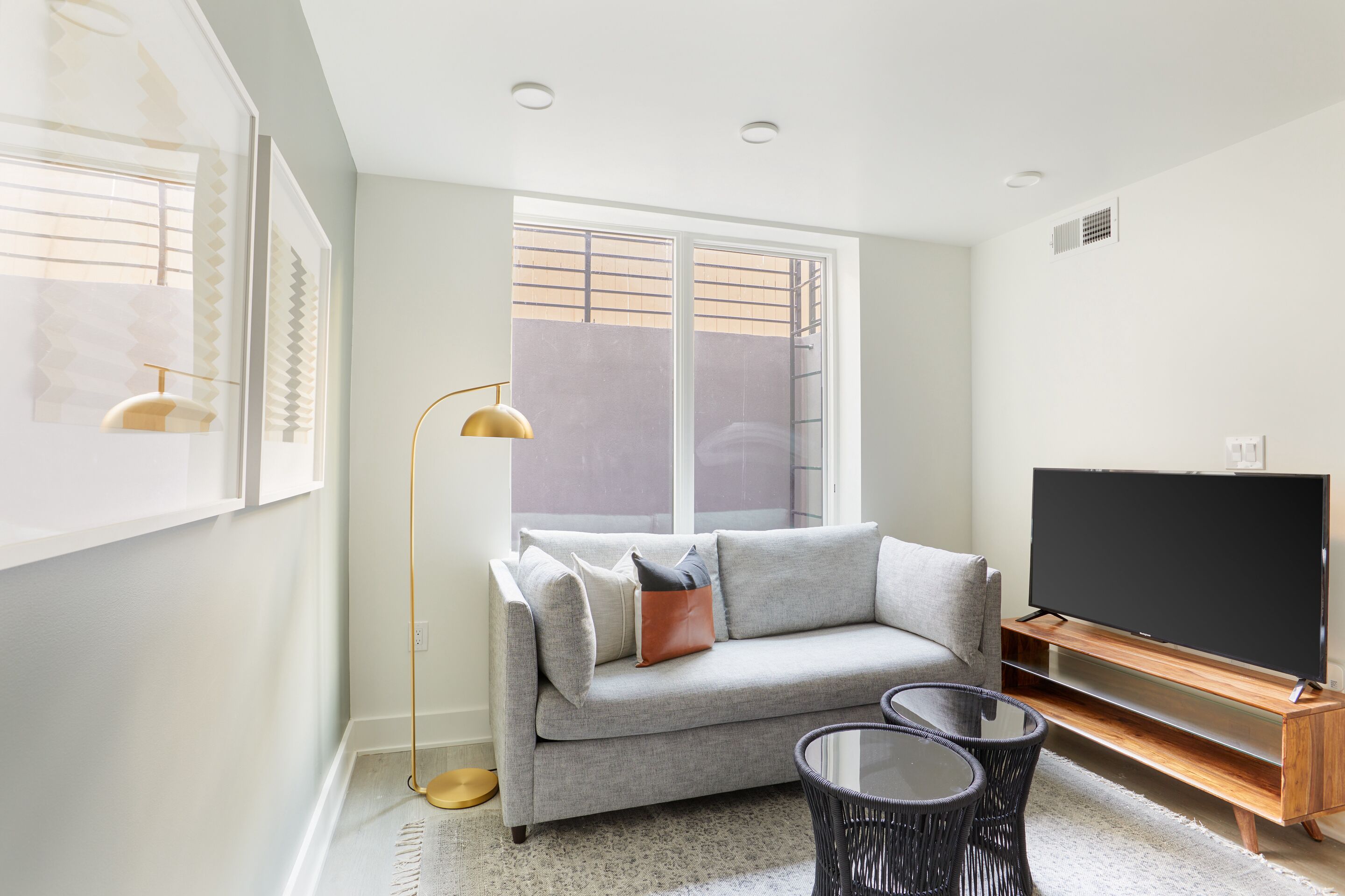 Photo - Sonder Callisto