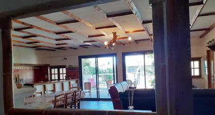 PINET villa tt komfort GROßER PRIVATEN SWIMMINGPOOL WIFI 4 ch 8 pers 10 km meer