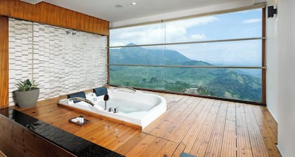 Amber Dale Luxury Hotel & Spa