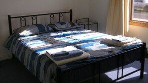 4 bedrooms, free Internet - Heritage Haven on Phillip Island (Cowes)