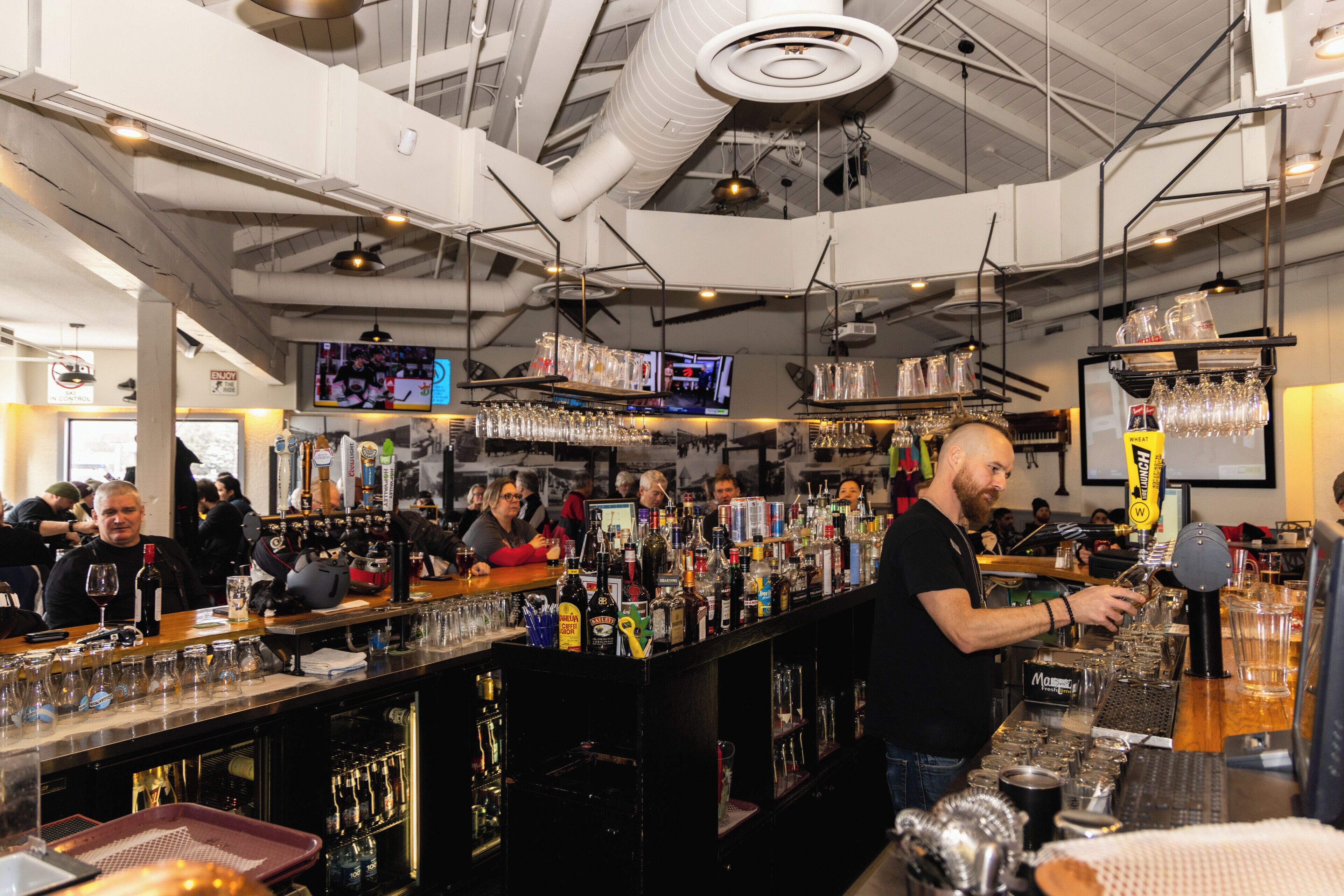 breakfast, lunch and dinner served