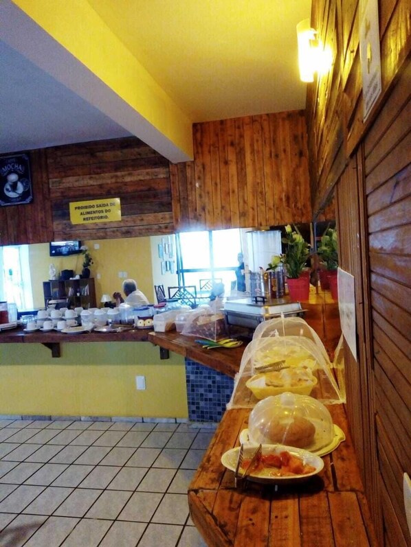 Desayuno buffet incluido todos los días